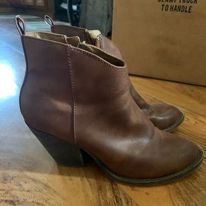 Perfect fall ankle bootie